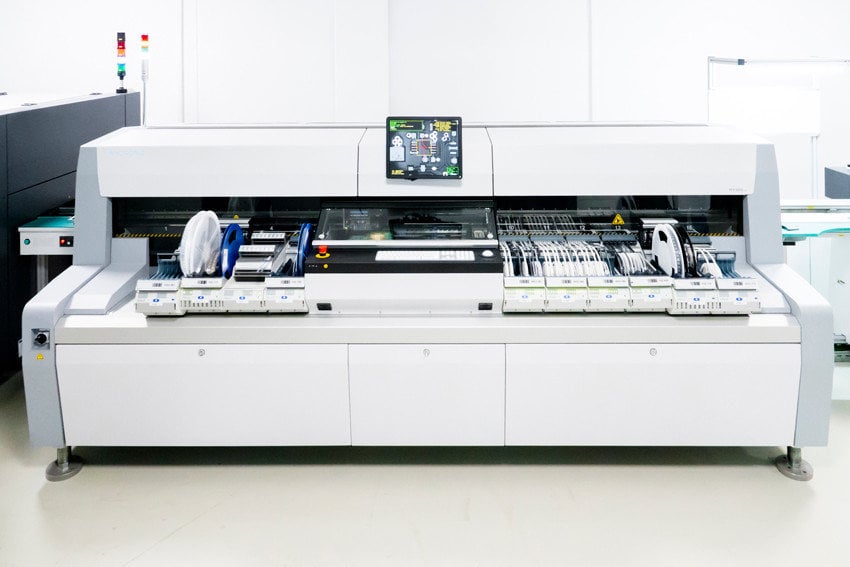 DID YOU KNOW THAT AT COJALI WE HAVE AN SMD ASSEMBLY LINE FOR ELECTRONIC COMPONENTS?